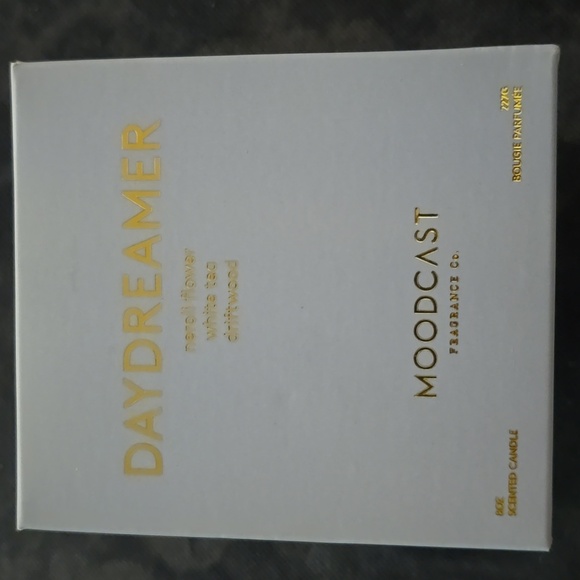 ❤️BUY 2 GET 1 FREE Moodcast Daydreamer Candle, Size 2" x 6" x 7", Retail $34.00 - Picture 4 of 8